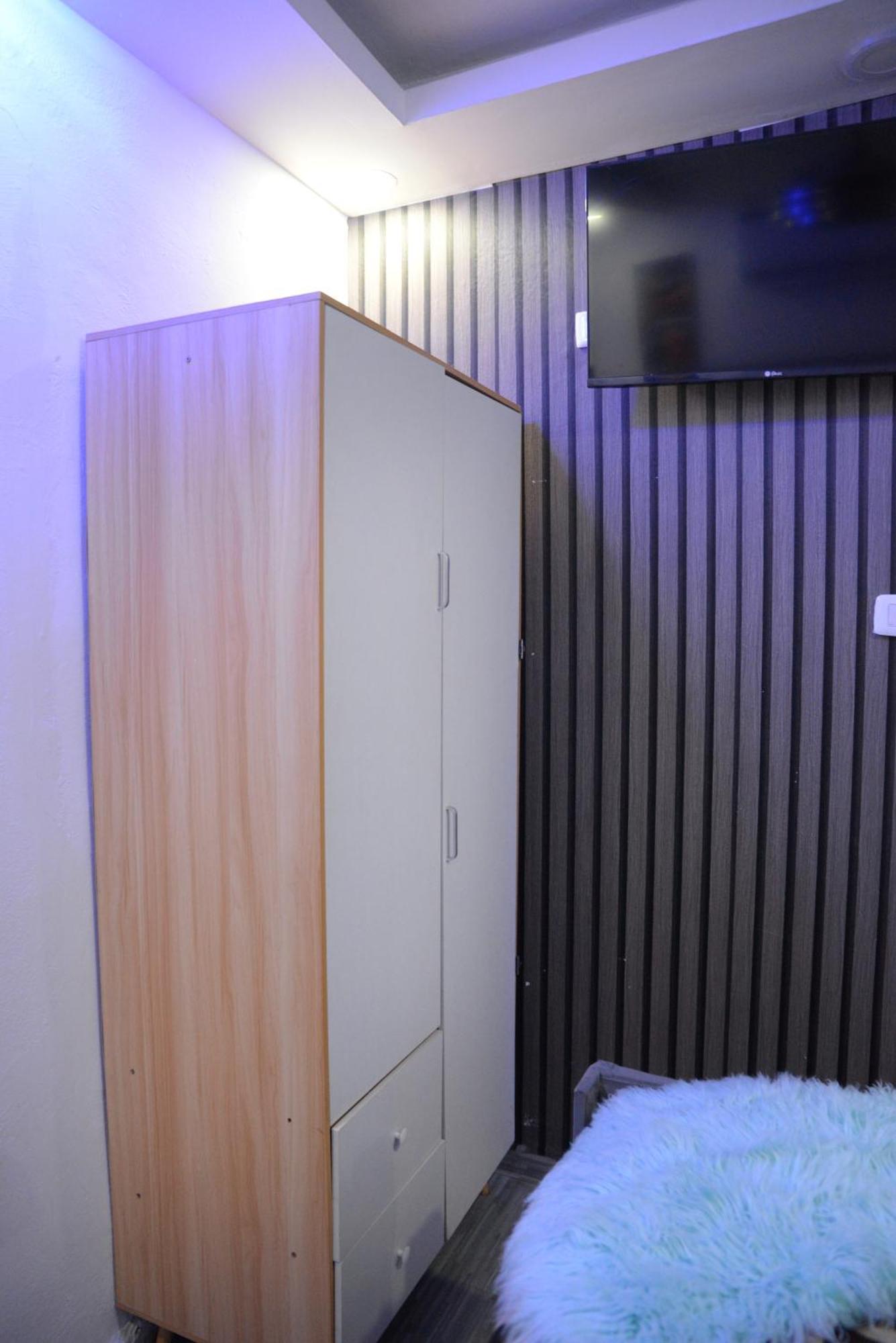 Apartamentos De 1 2 Y 3 Habitaciones サンティアゴ・デ・ロス・カバリェロス エクステリア 写真